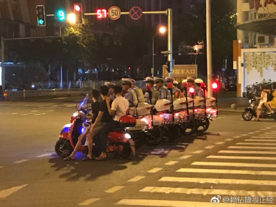 “警叔叔陪你一起等紅綠燈”“不敢動？”-萬磊藝術涂料江蘇動起來