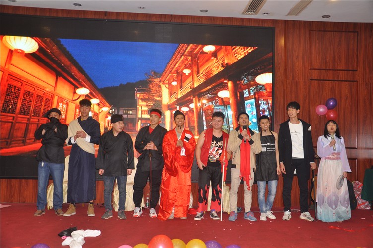 萬磊人歡聚一堂，只為追逐2020“萬磊夢”！